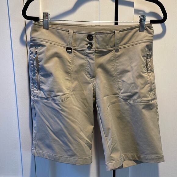Lole Khaki Active Shorts Inseam 9" Size 8 - Picture 2 of 5
